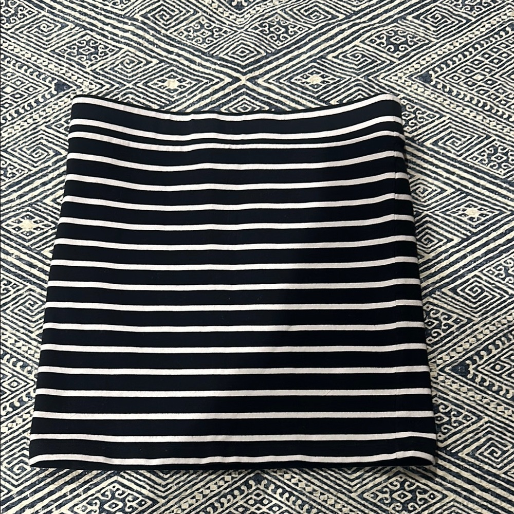 Forever 21 Black and White Skirt